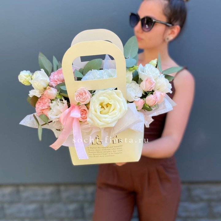 Цветочная сумочка "Рафаэль" в Волгограде