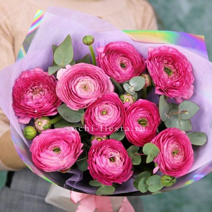 Ранункулюсы с эвкалиптом №2 в Волгограде