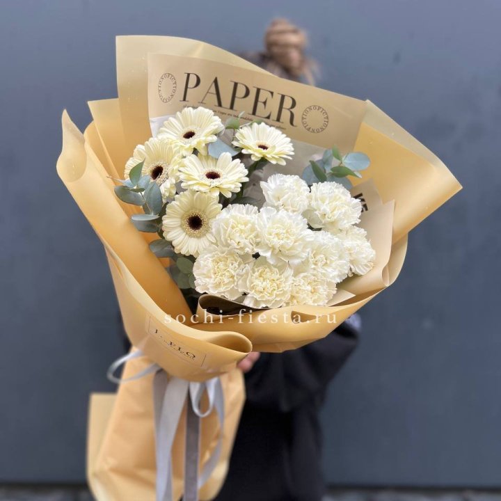  Букет с диантусами и герберами в Волгограде