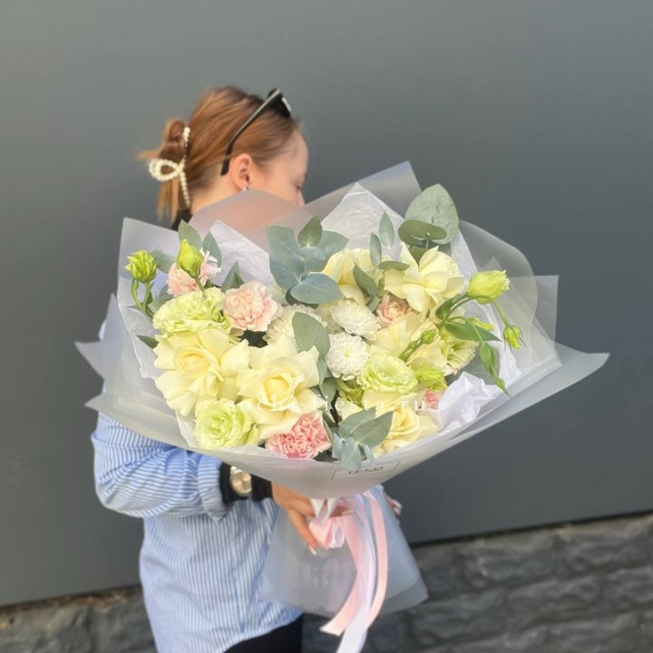  Букет  "Тонкая луна" в Волгограде