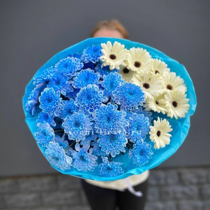 Букет хризантем и гербер в Волгограде