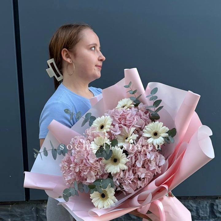 Букет "Знак любви" в Волгограде