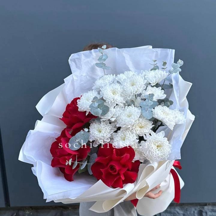 Дуо розы и хризантемы в Волгограде