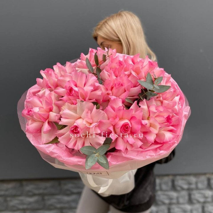 11 французских роз в Волгограде