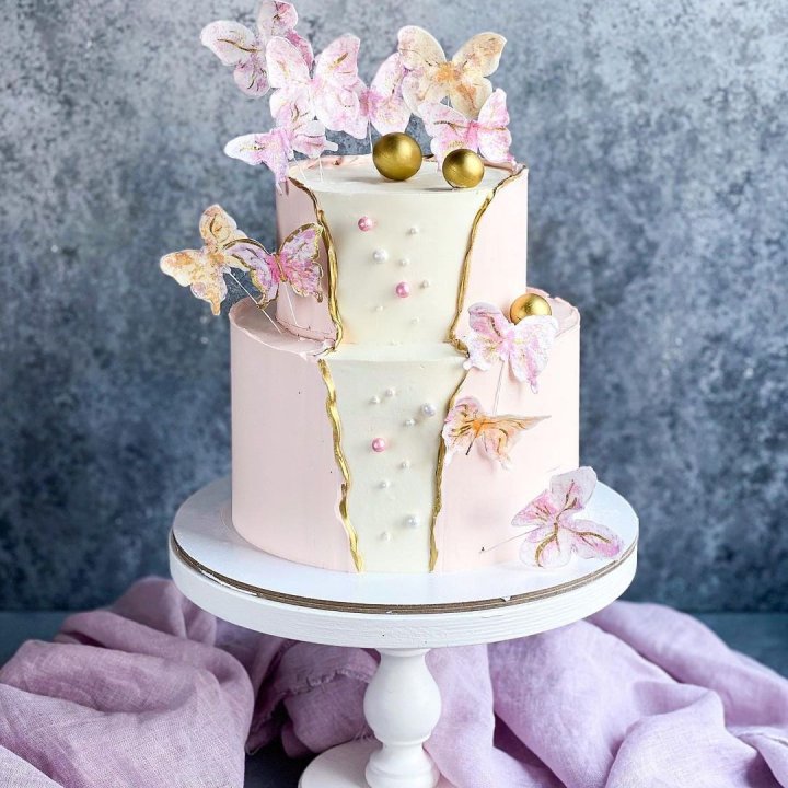 Торт "Бабочки в животе" в Волгограде