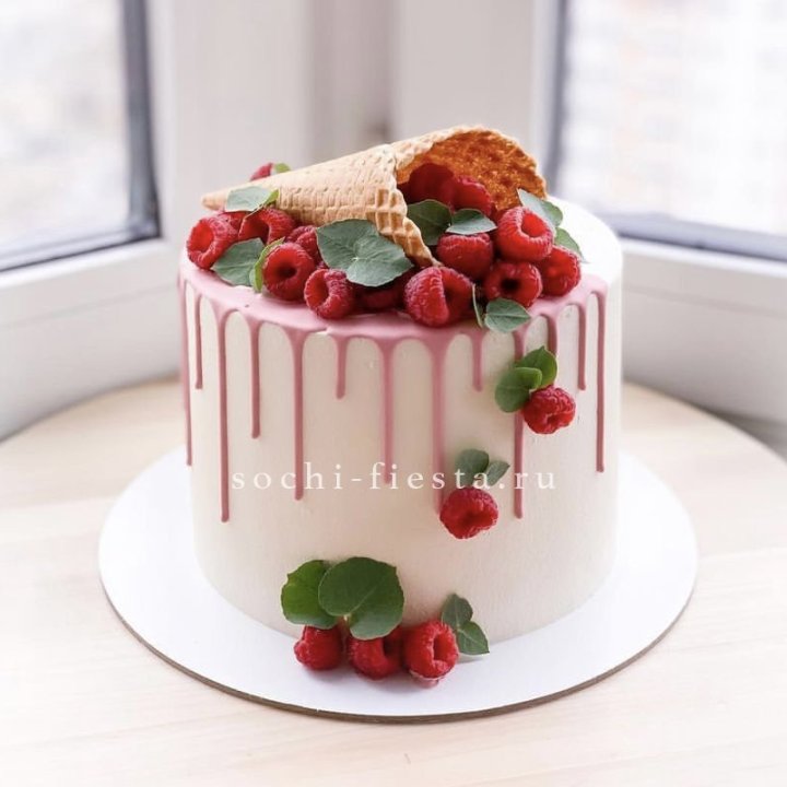 Торт "Ягодный" в Волгограде