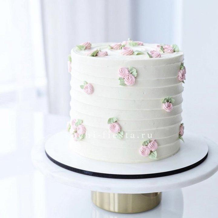 Торт "Розы в снегу" в Волгограде