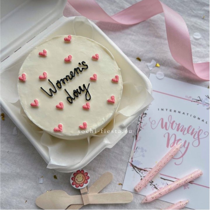 Бенто-торт "Дорогим женщинам"  в Волгограде