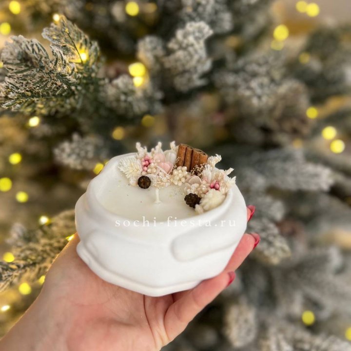 Свеча ароматическая в гипсе Руки с корицей в Волгограде