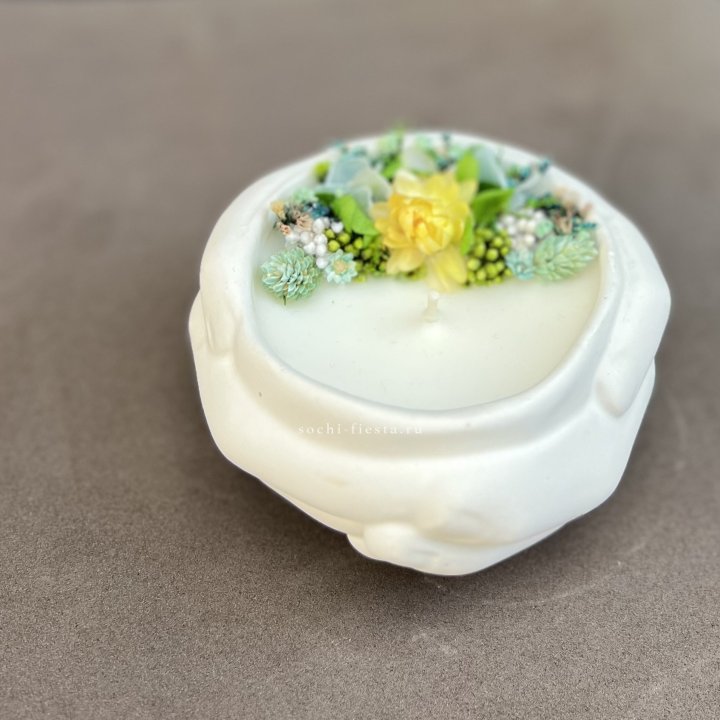 Свеча ароматическая в гипсе Руки в Волгограде