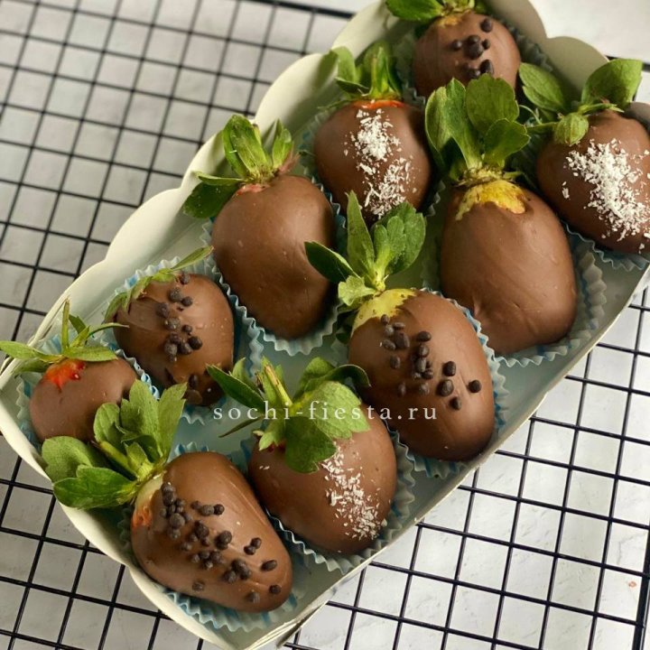 Клубника в шоколаде 10 ягод в Волгограде