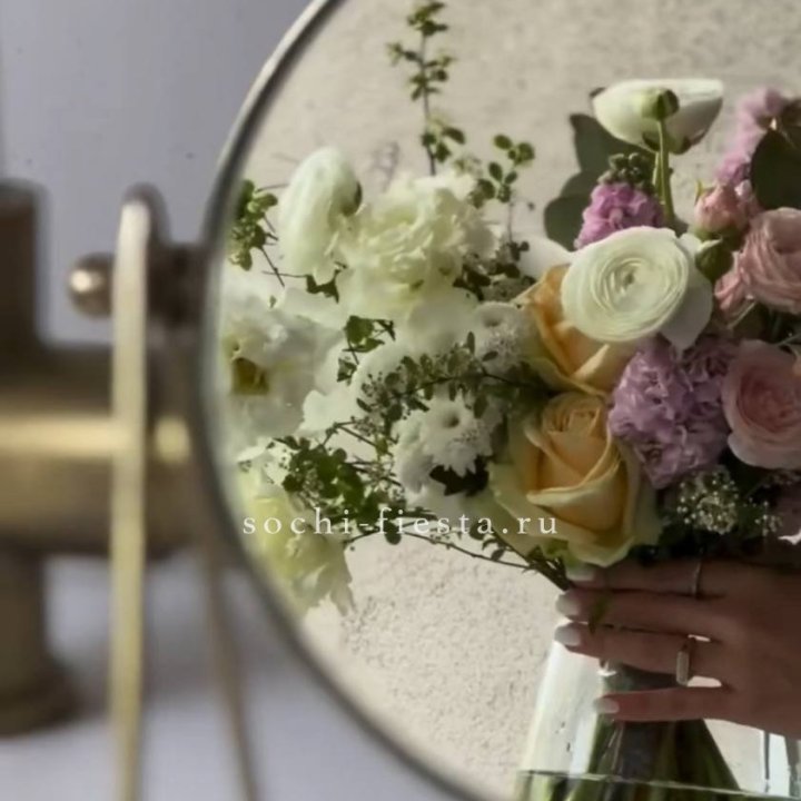 Цветочная подписка "Пакет средний" в Волгограде