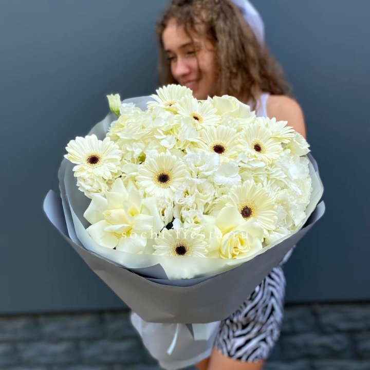  Букет "Вайт люксур" в Волгограде