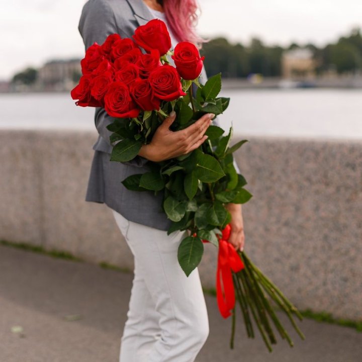 15 метровых голландских роз в Волгограде