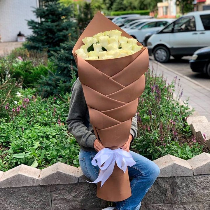 Голландские розы белые "Рыбка" в Волгограде