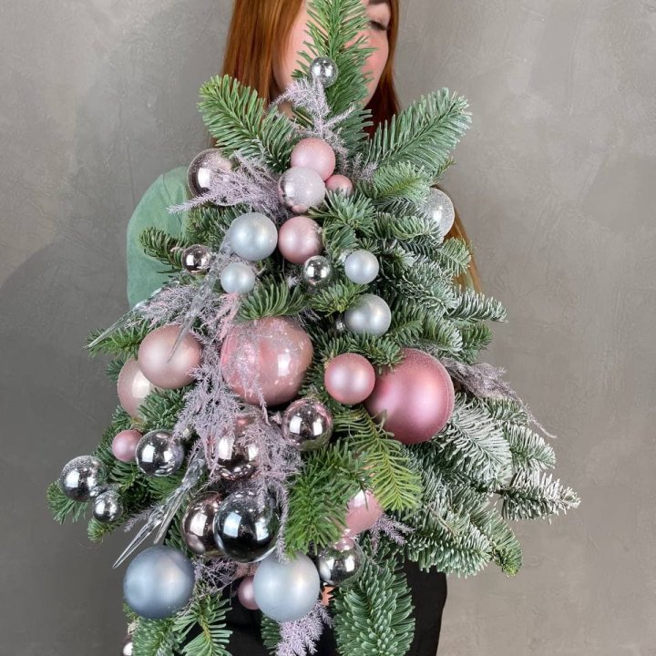 Новогодняя елочка "Розе голд" в Волгограде