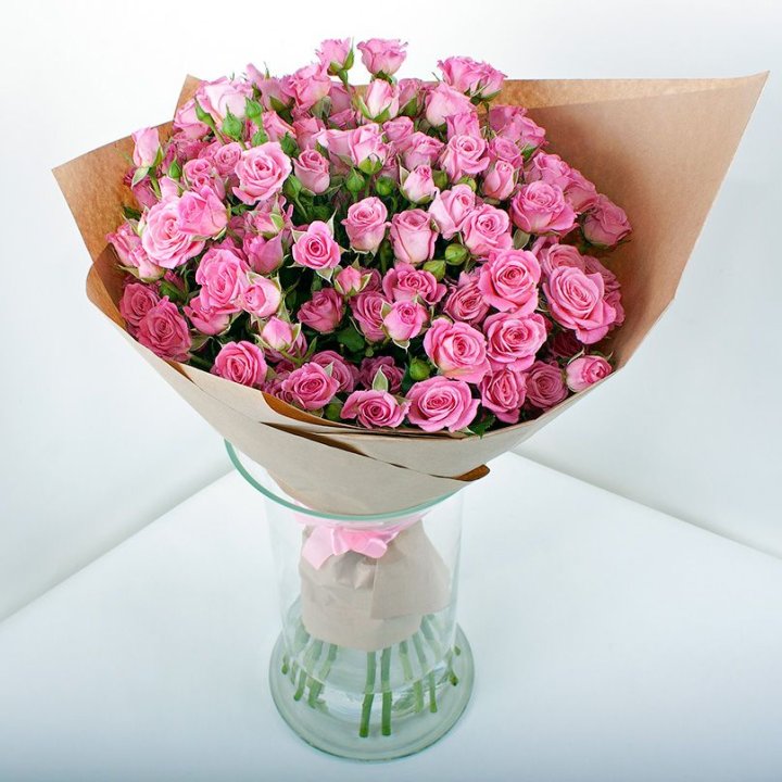 15 кустовых роз в Волгограде