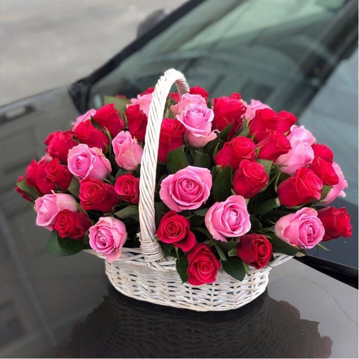 Корзина с розами  в Волгограде