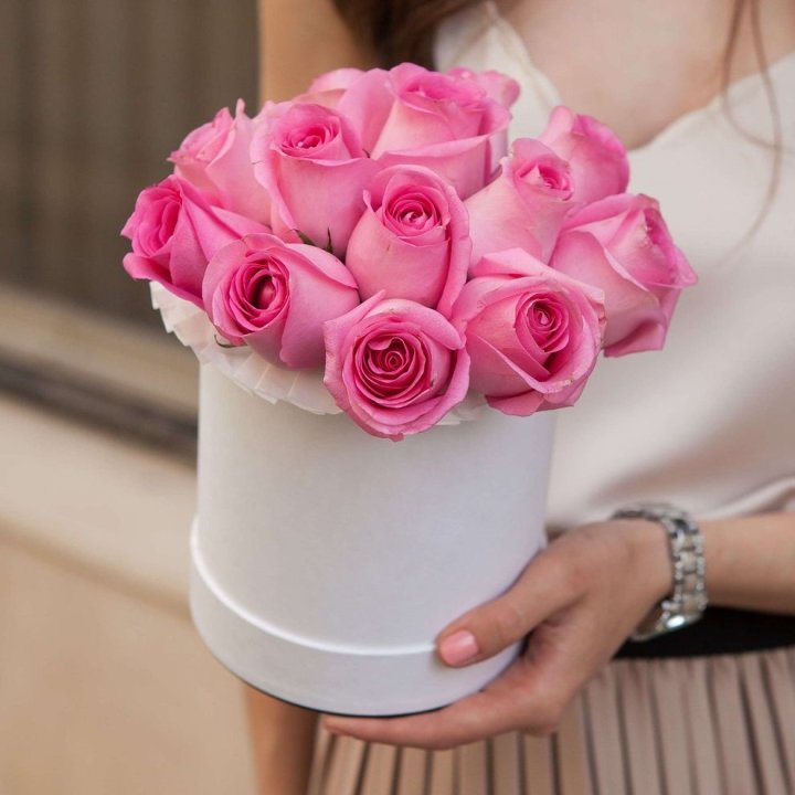 15 роз в боксе Кэтрин в Волгограде