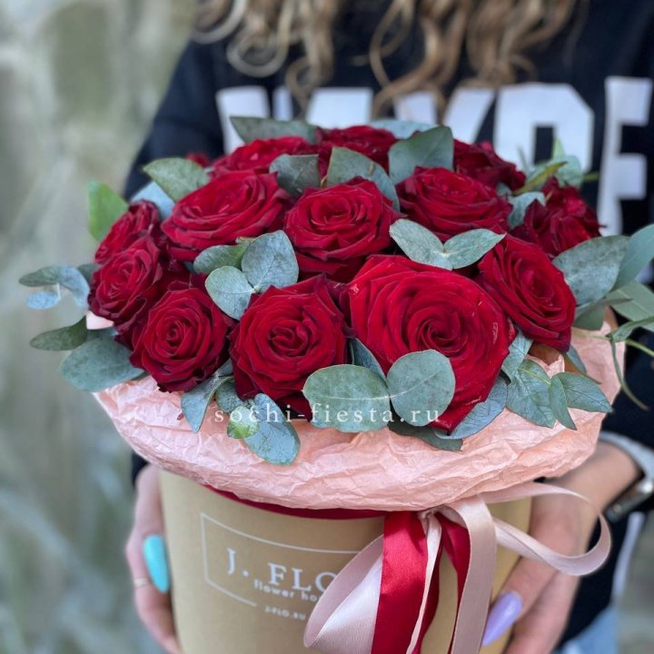 21 Красная роза в боксе №1 в Волгограде