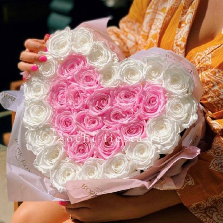 Бокс сердце с розами №2 в Волгограде