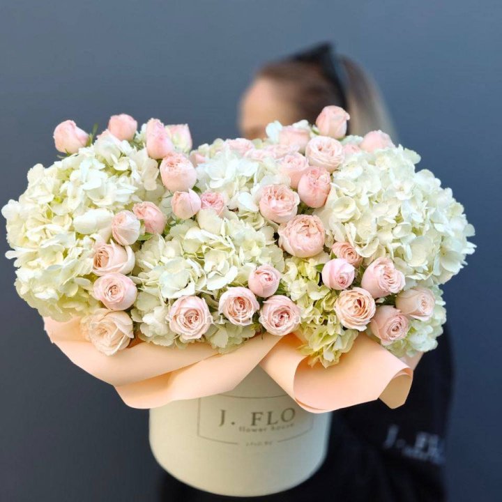 Дизайнерский бокс "Изабелла" в Волгограде