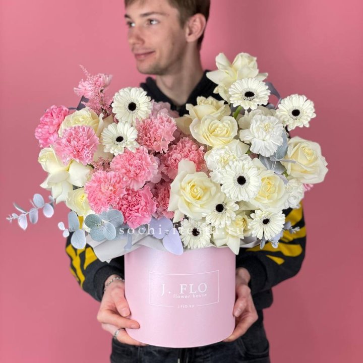 Дизайнерский бокс "Индира" в Волгограде