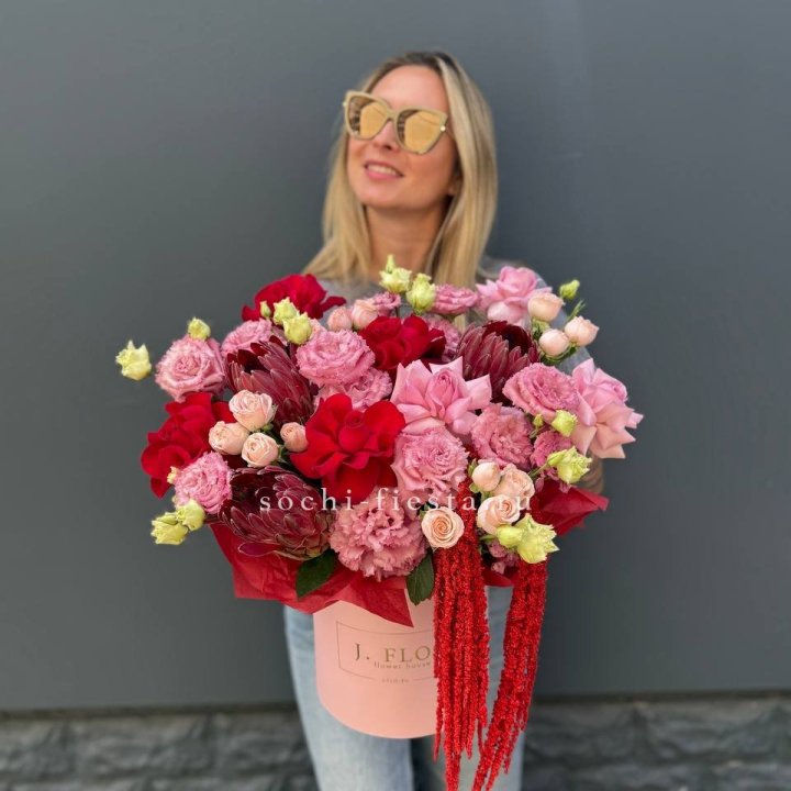 Дизайнерский цилиндр "Криотель" в Волгограде