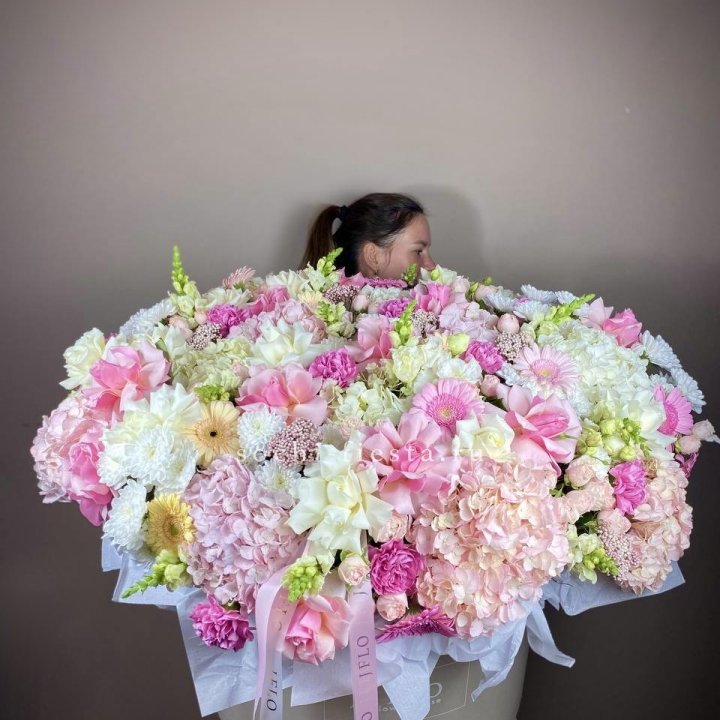 Корзина цветов «Рандеву» в Волгограде