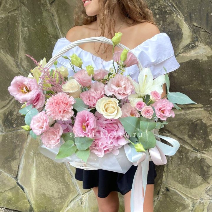 Авторская корзина "Миа" в Волгограде