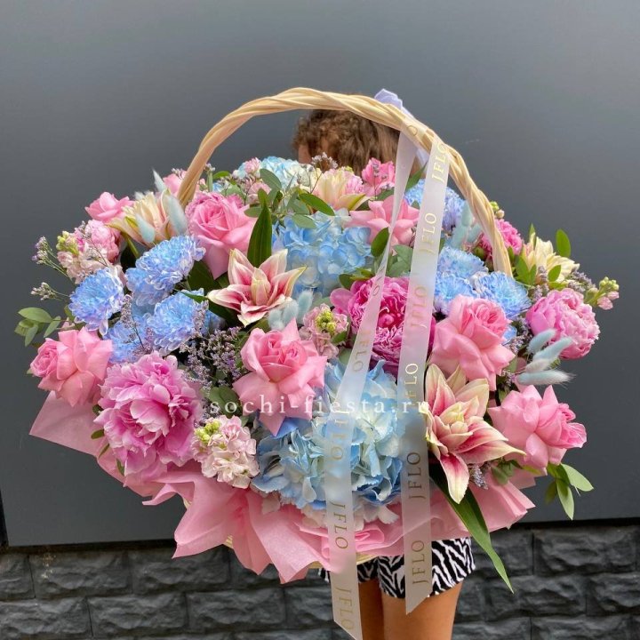 Яркая корзина "Летнее настроение" в Волгограде
