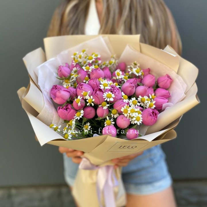 Дуобукет мисти с ромашками  в Волгограде