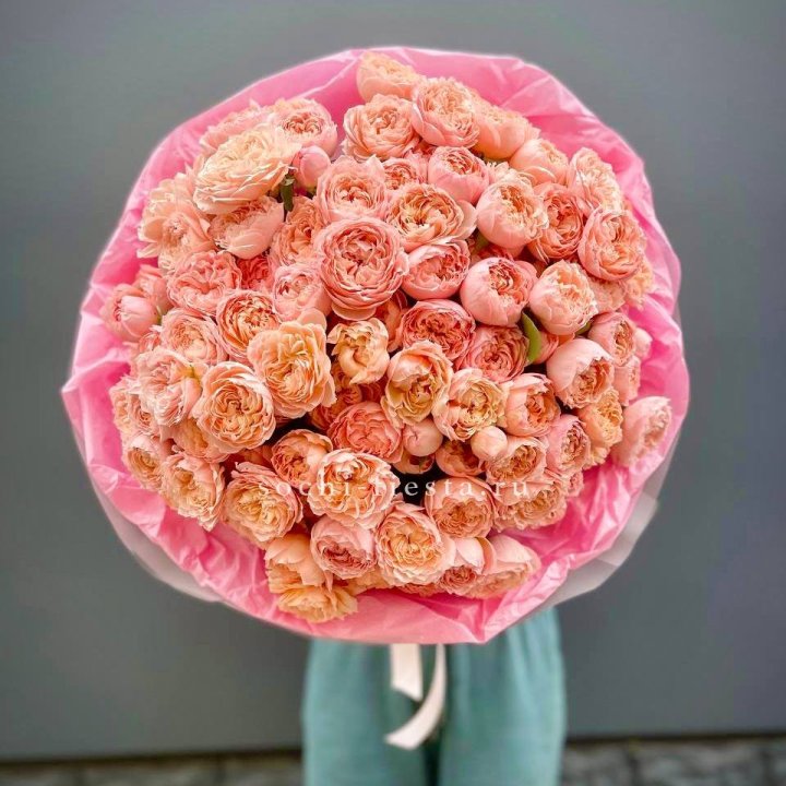 Букет кустовых пионовидных роз Джульетта "Принцесса" в Волгограде