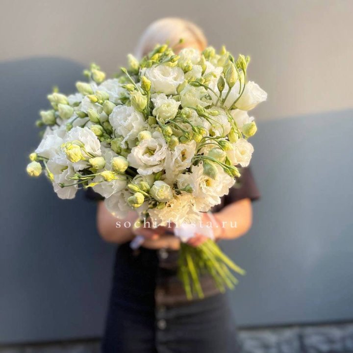 Букет эустом под ленту  в Волгограде