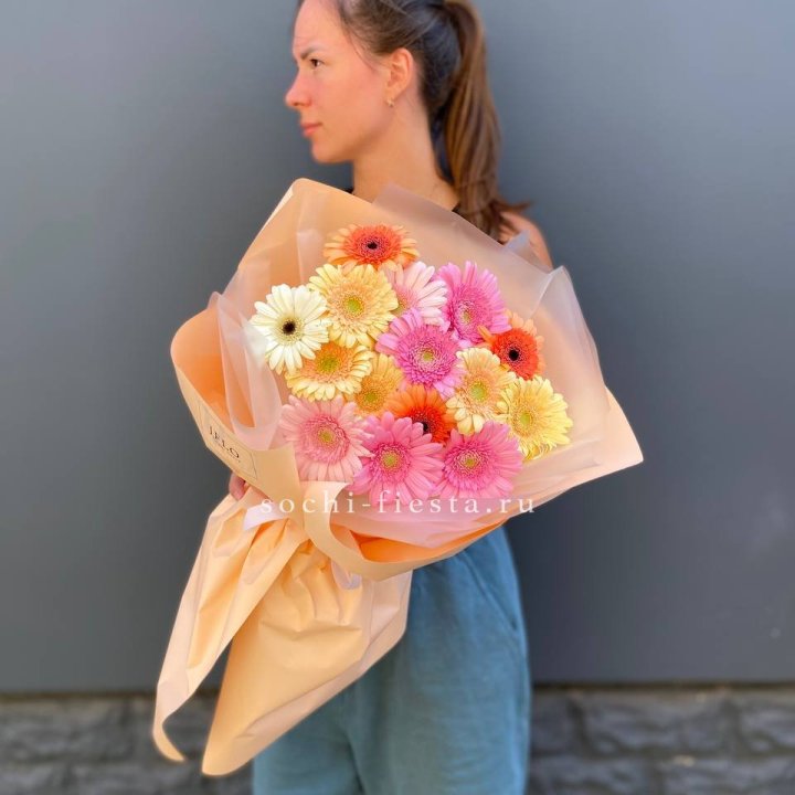 Букет разноцветных гербер в Волгограде