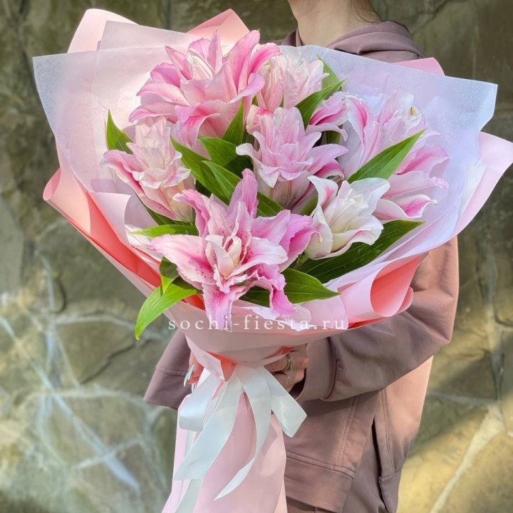 Букет пионовидных лилий №2 в Волгограде