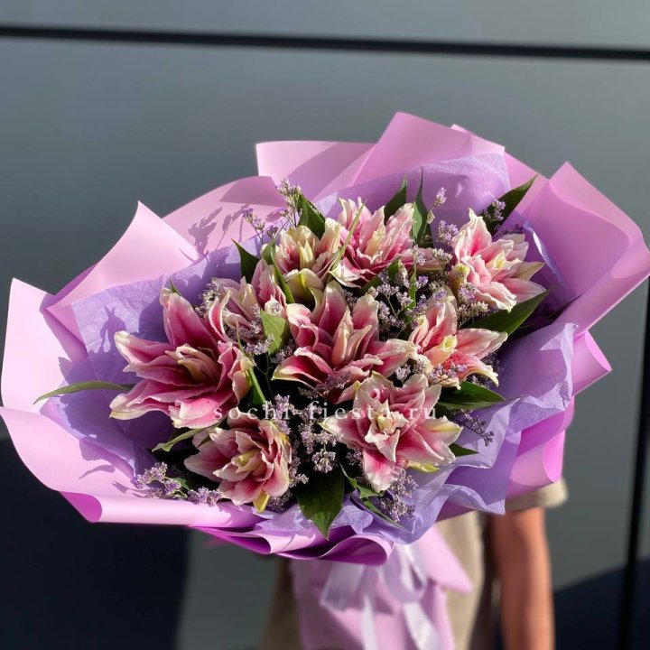 Букет пионовидных лилий №4 в Волгограде