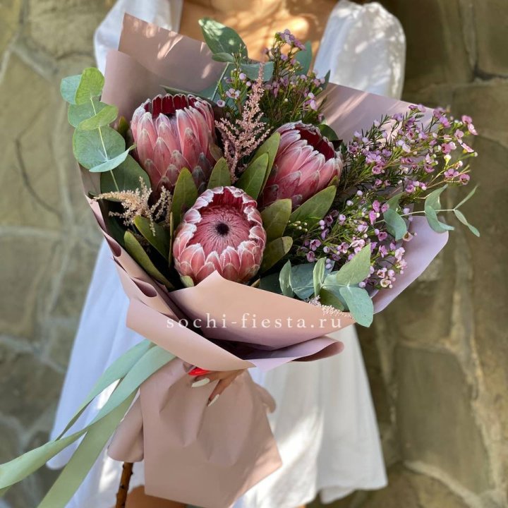 Букет из протеи "Клеопатра"  в Волгограде