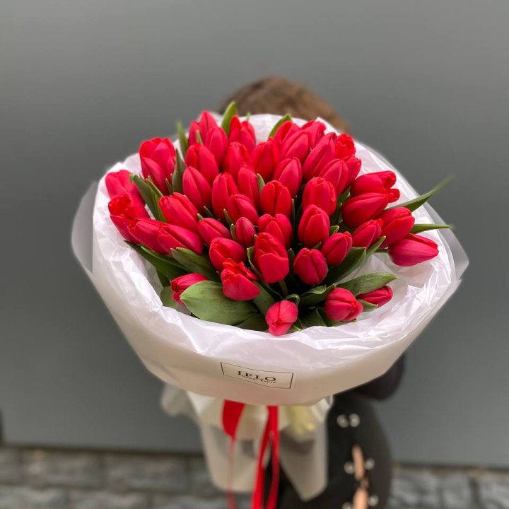 51 тюльпан "Любовь" в Волгограде