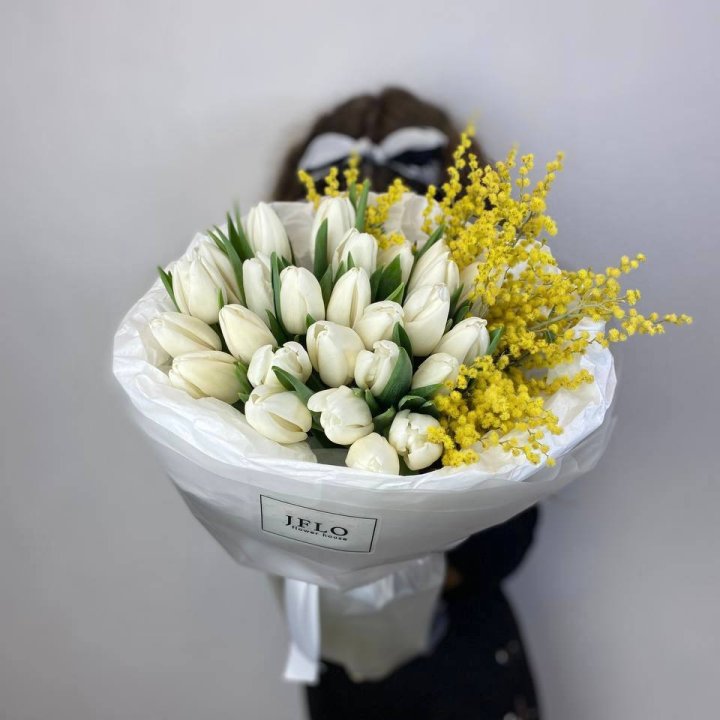 Дуо тюльпан и мимоза в Волгограде