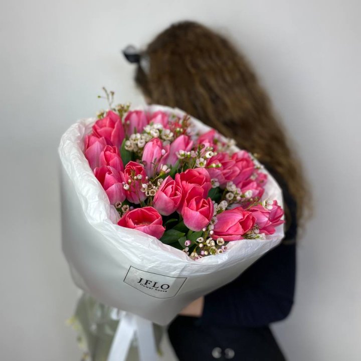 Дуо тюльпаны с хамелациумом в Волгограде