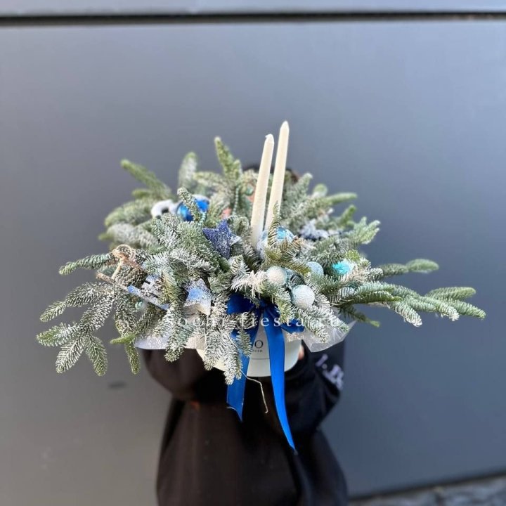 Новогодняя композиция в коробке  в Волгограде