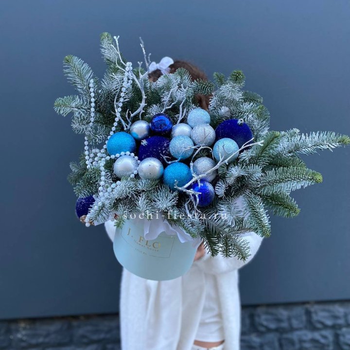 Композиция "Голубая бездна" в Волгограде