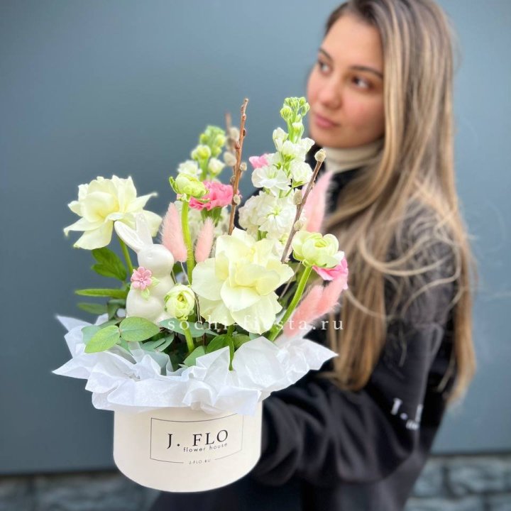 Цветочный бокс "Пасхальная композиция" в Волгограде