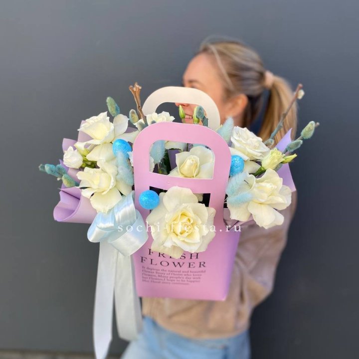 Цветочная сумочка "Пасхальная композиция" в Волгограде