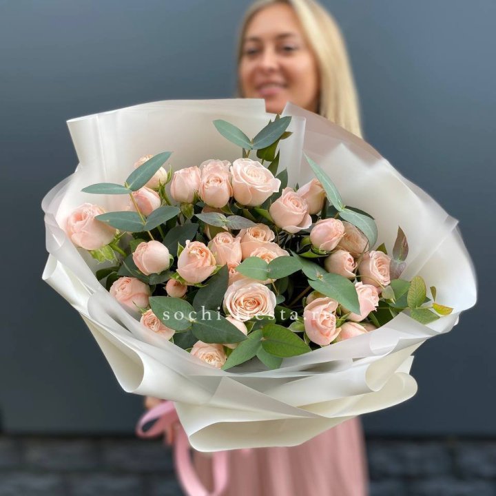 Букет кустовых роз "Фреш" в Волгограде