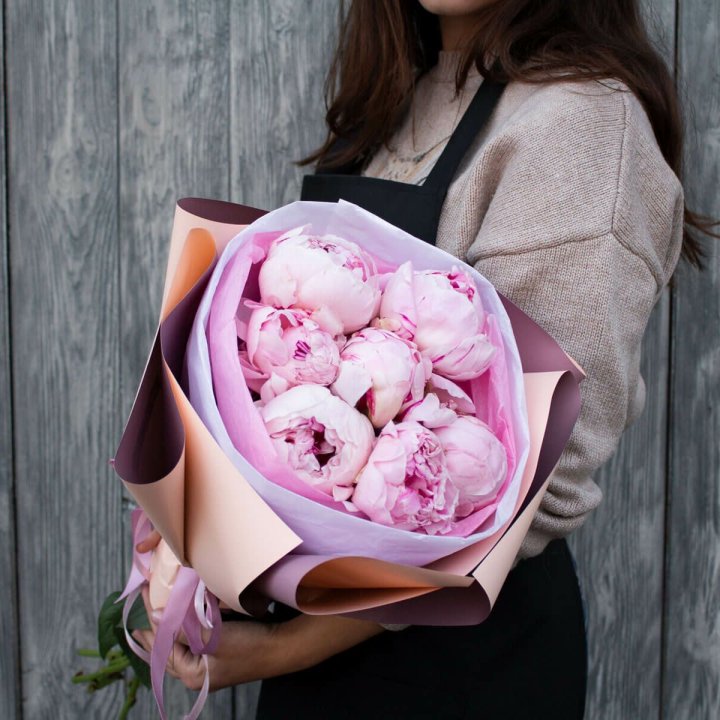 7 зефирных пионов в оформлении в Волгограде