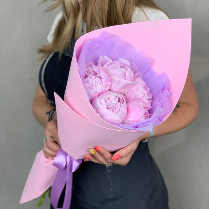 Букет пионов "Файв" в Волгограде