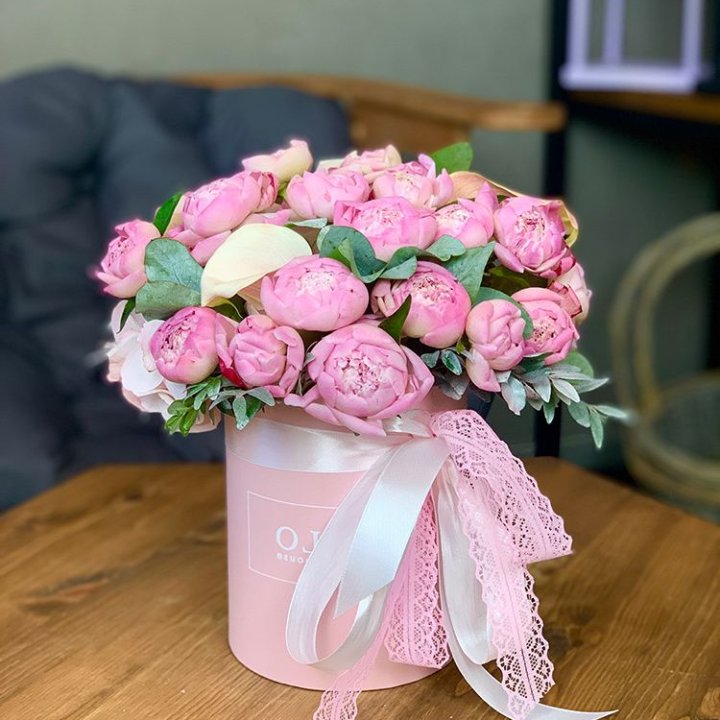 Композиция с пионами №1 в Волгограде