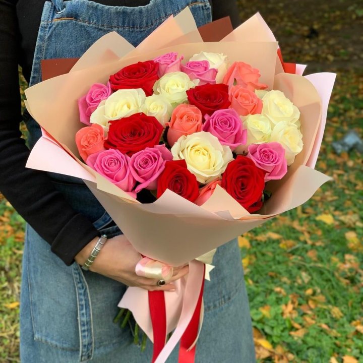 25 роз "Карусель" в Волгограде